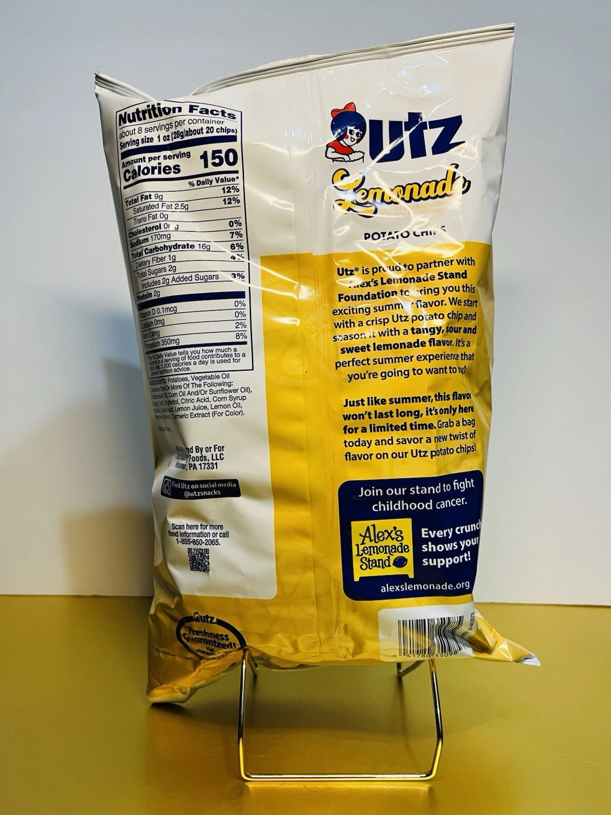 New Limited Edition UTZ Lemonade Sweet Tangy Sour Potato Chips 7.75oz