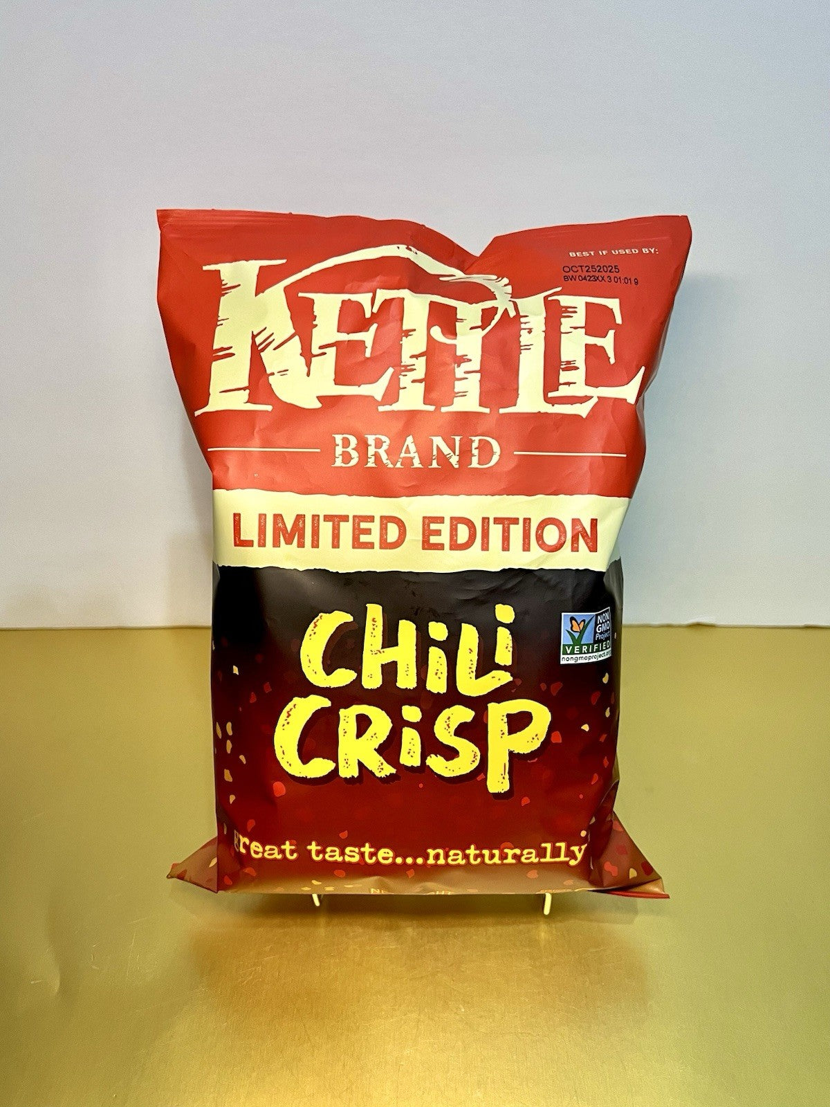 🟠 New Limited Edition Kettle Brand CHILI CRISP Spicy Bold Potato Chip Bag 8oz