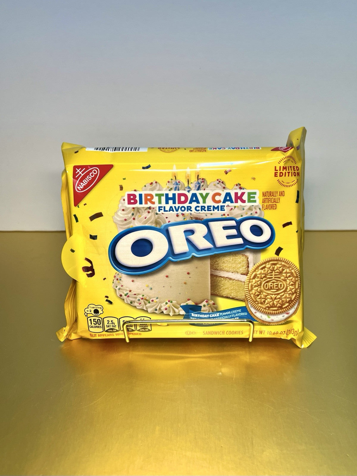 🟡 New Limited Edition Oreo Birthday Cake Flavor Creme Sandwich Cookies 10oz